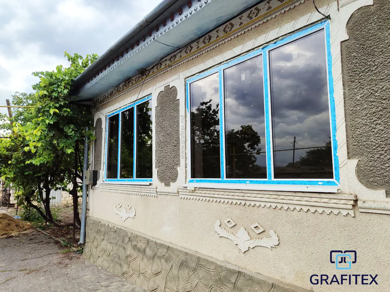 Bloc balcon PVC, producție și montaj Grafitex
